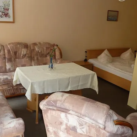 Altstadt Hafenblick 3* شترالسوند