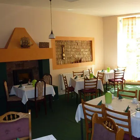 Altstadt Hafenblick 3* شترالسوند