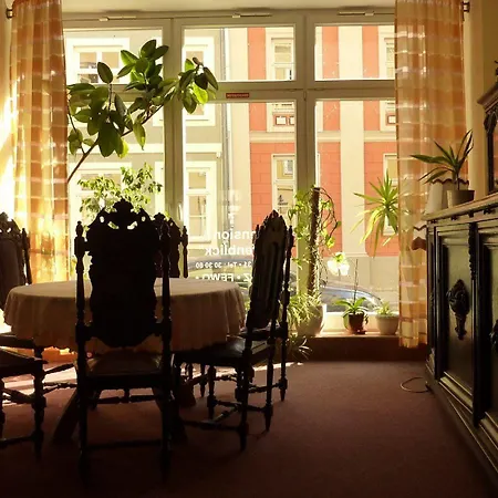 Altstadt Hafenblick 招待所 2*